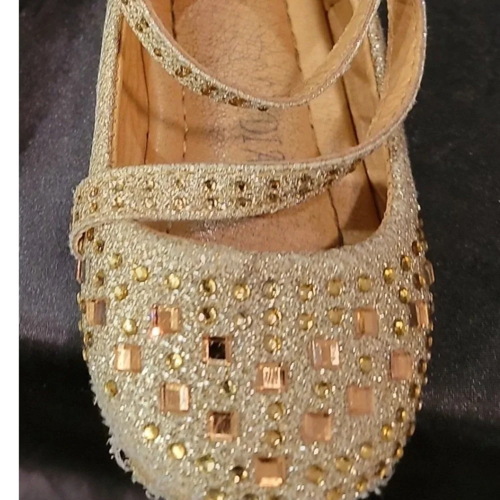Belladia Toddler Girls Gold Rhinestone Mary Jane Flats Dress Shoes Size 4 / 19